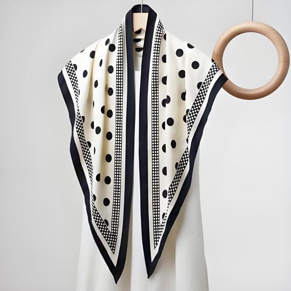 triangle scarf