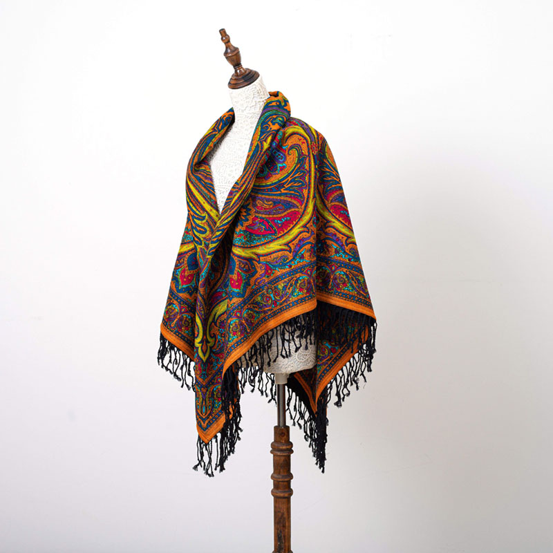 Xale de seda estampado